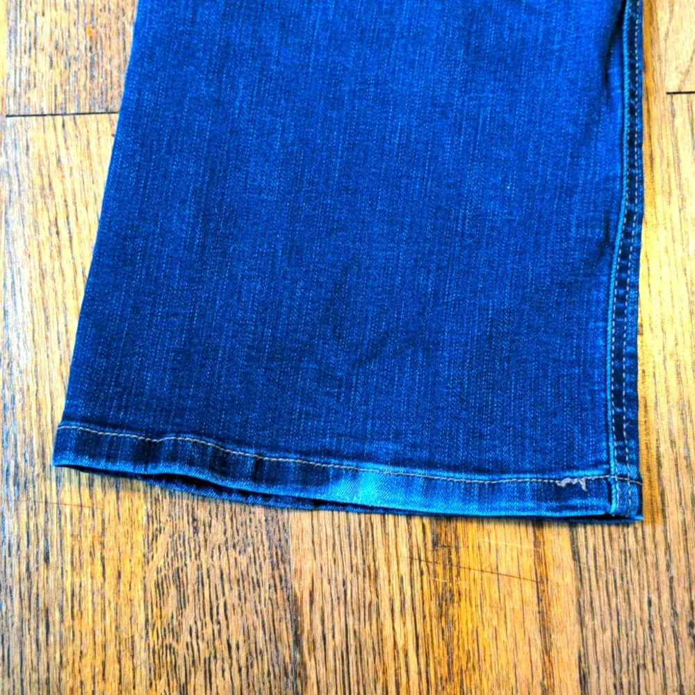MAURICES Mid-Rise Jeans - Picture 7 of 8